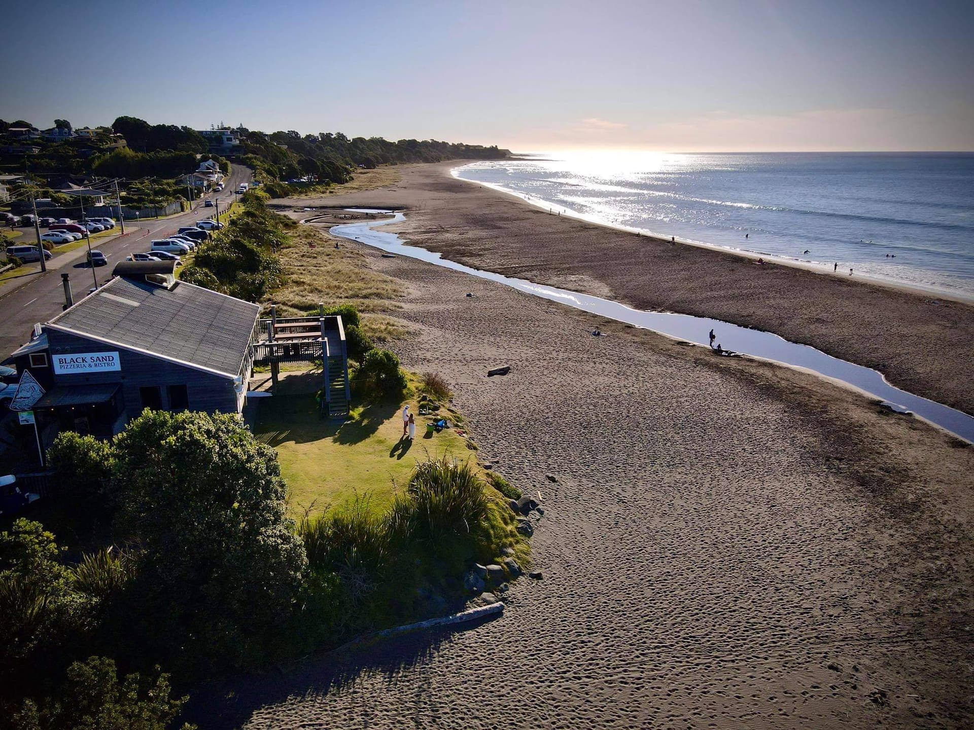 Black Sand Pizzeria & Bistro